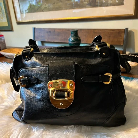 Authentic Alexander McQueen Patent Leather Swagger Handle Bag - Picture 6 of 6